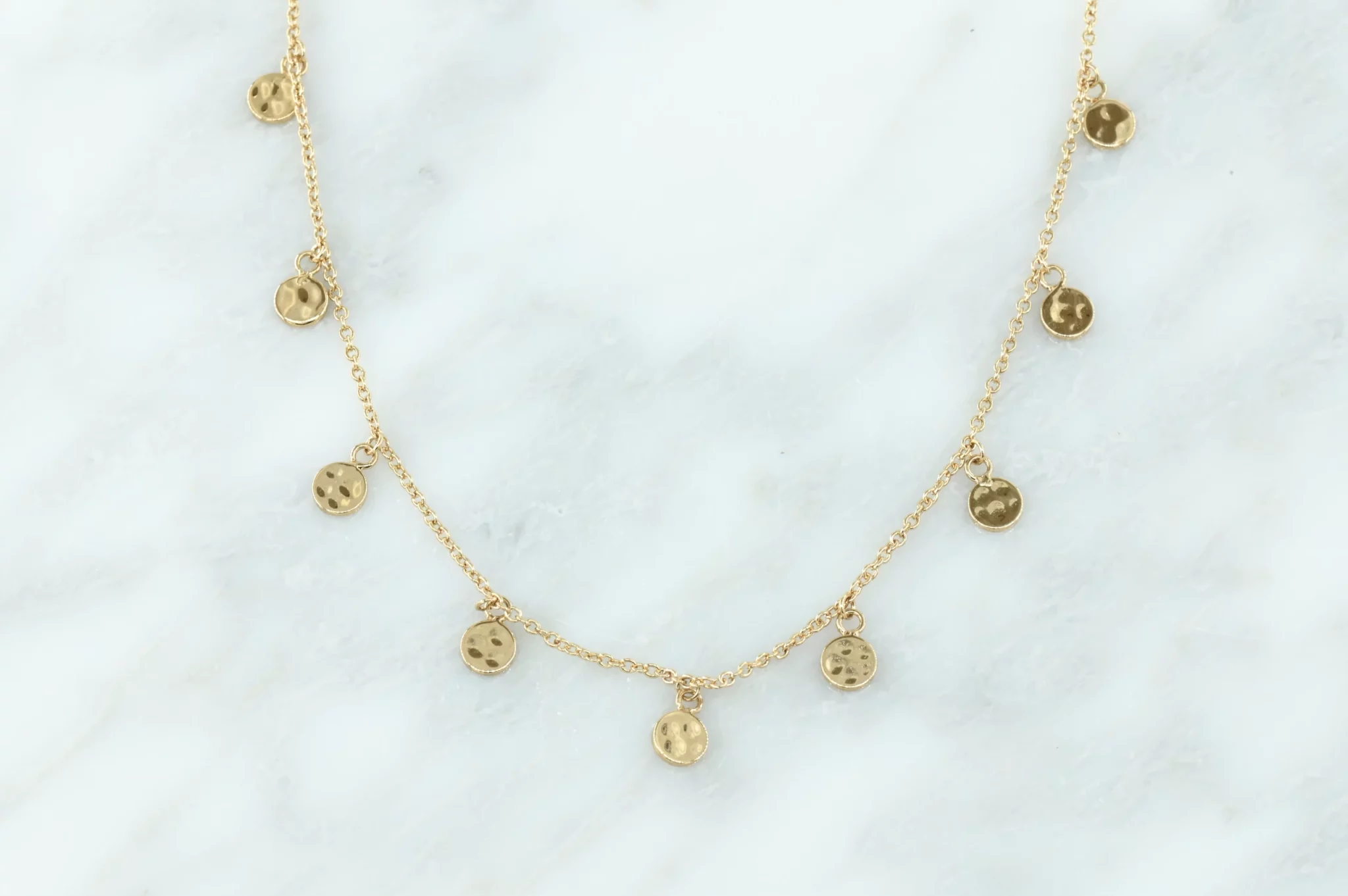 Gold-plated ketting met gouden blaadjes