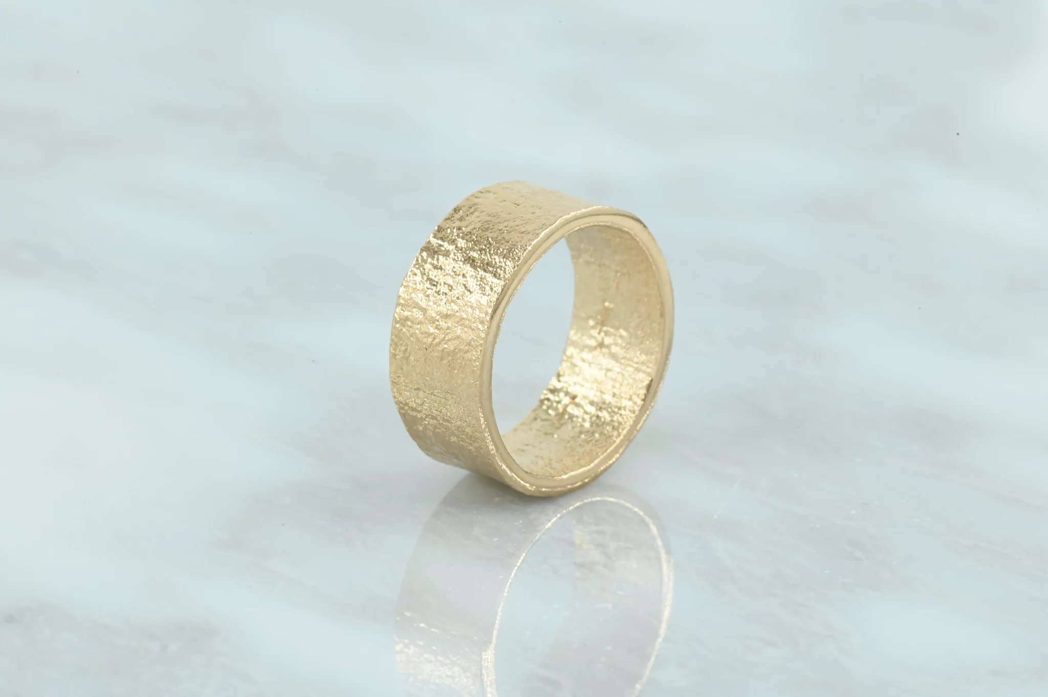 Prachtige 18 karaats gold-plated geborstelde matte ring