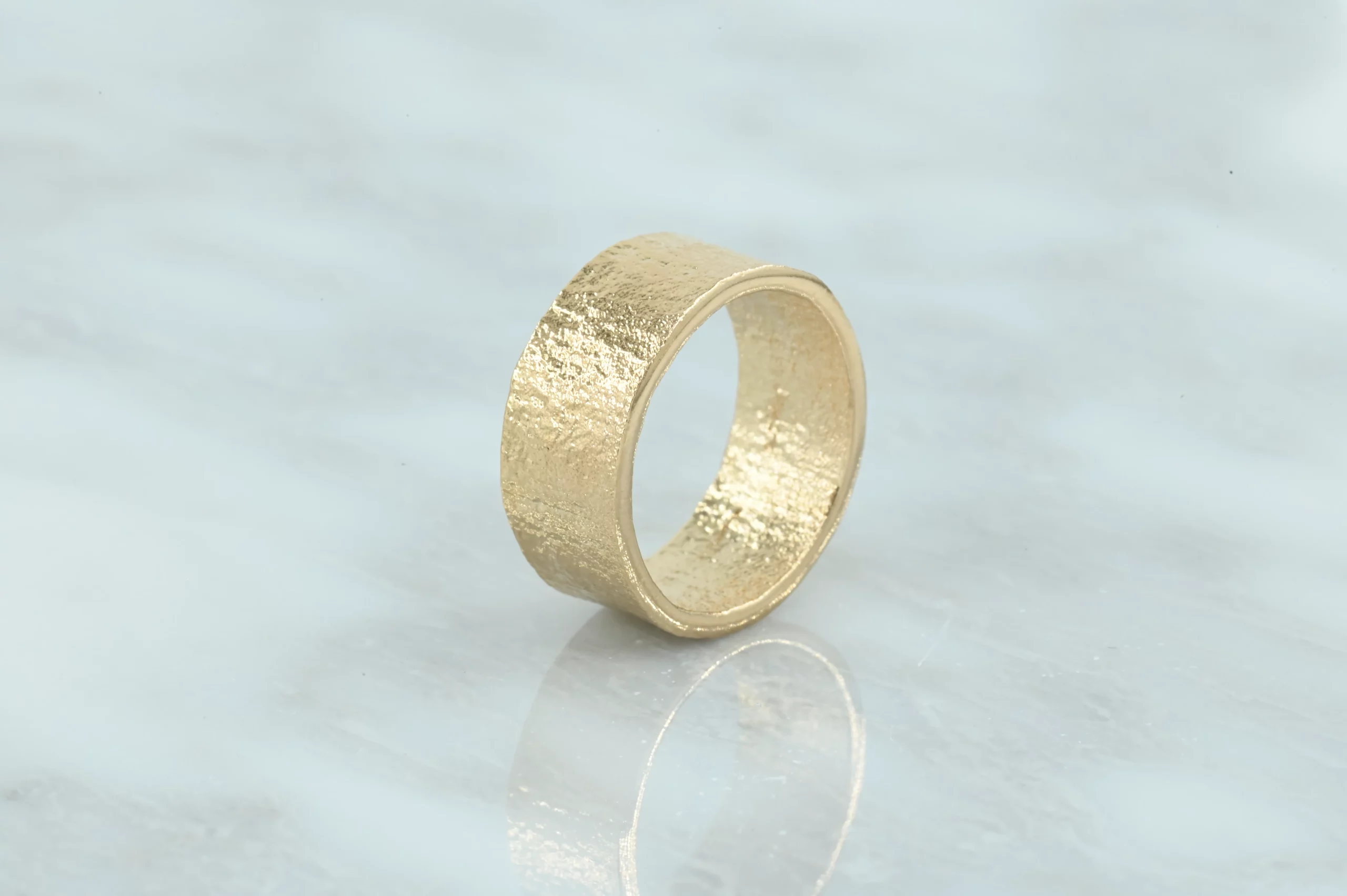 Prachtige 18 karaats gold-plated geborstelde matte ring