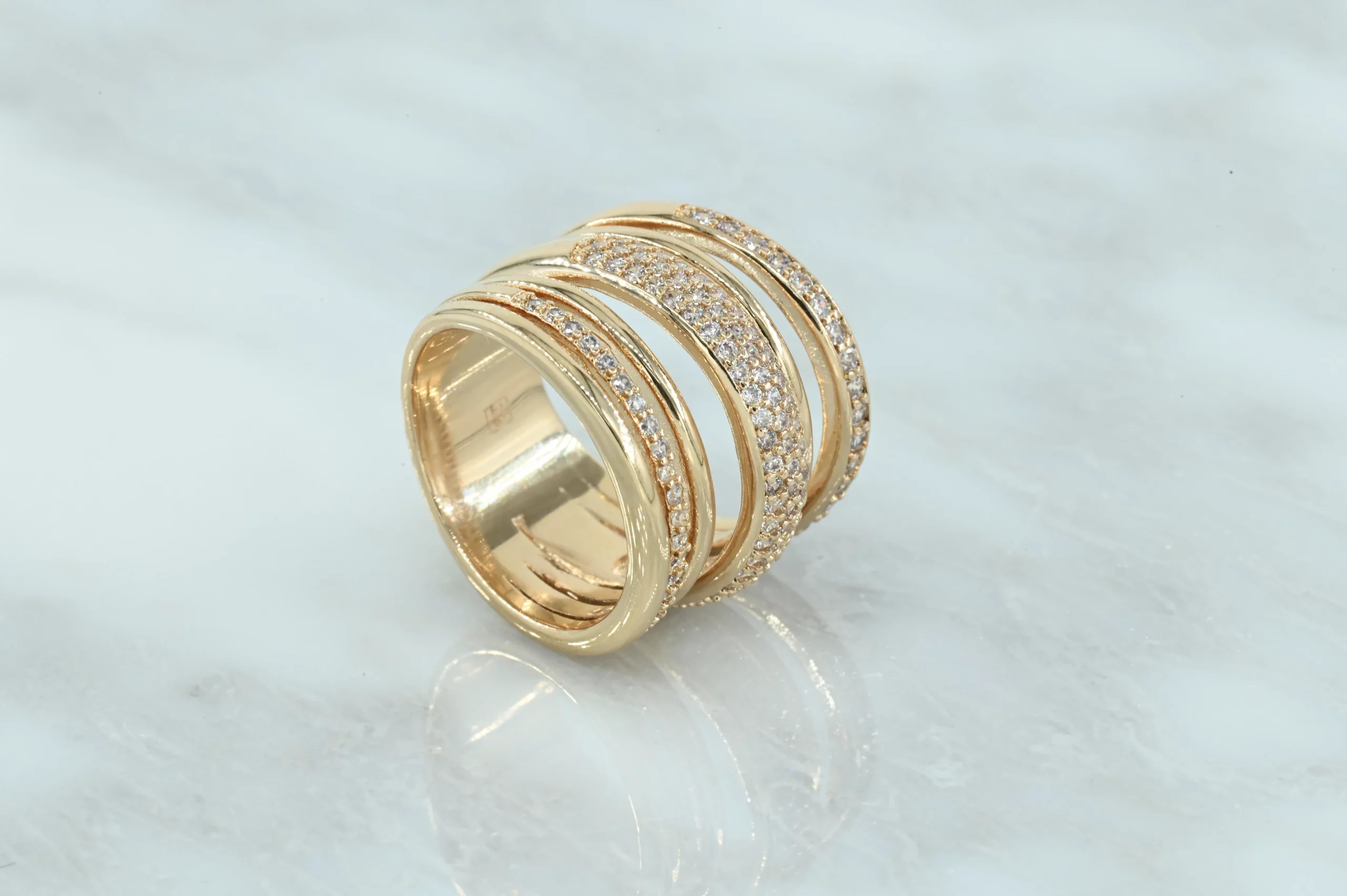 18 Karaats gold-plated ringe met lagen en strass