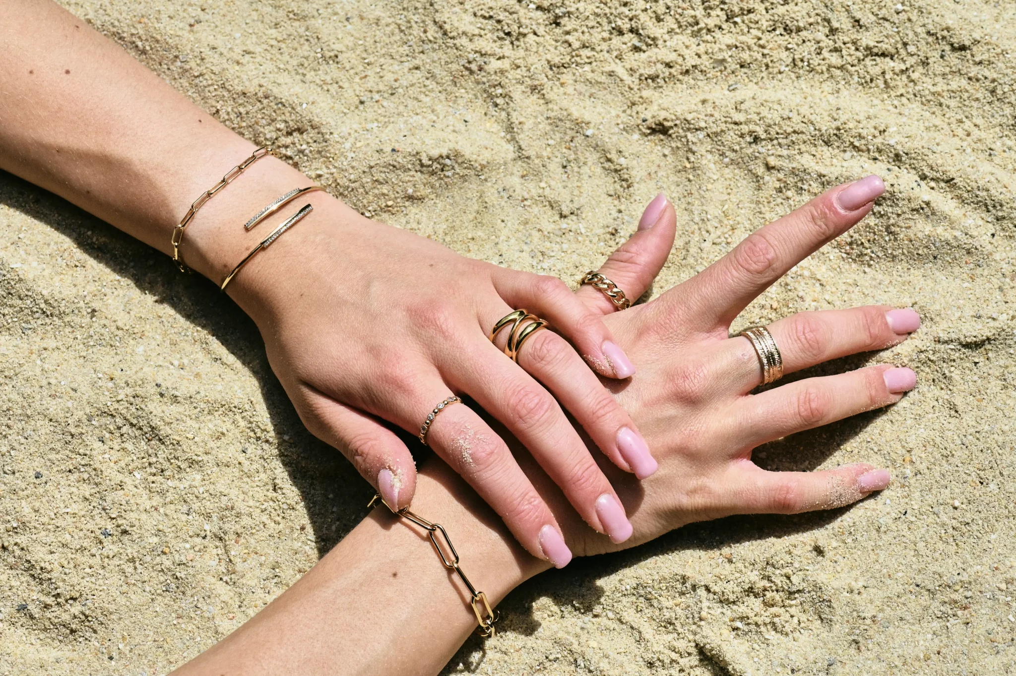 Prachtige gold-plated ringen en bangles