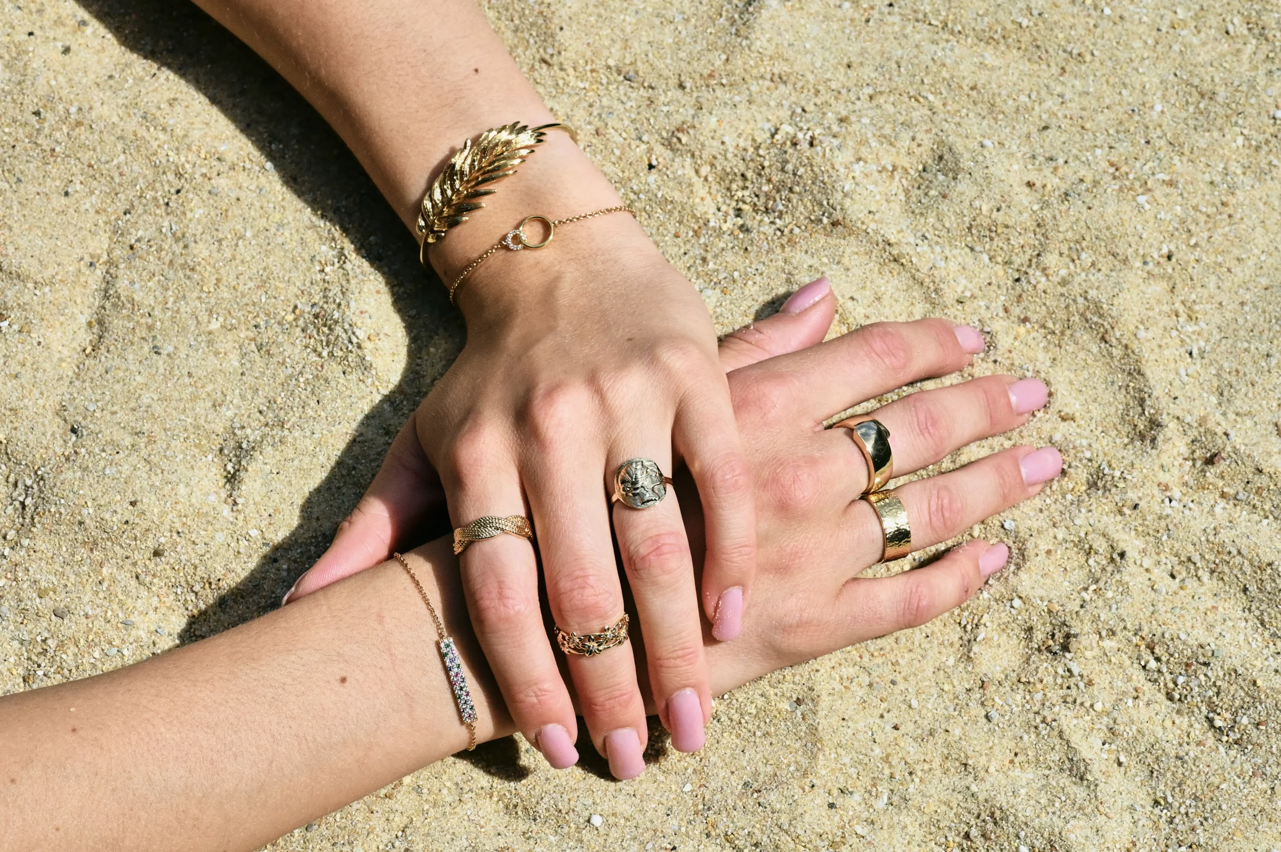 Prachtige gold-plated ringen en bangles