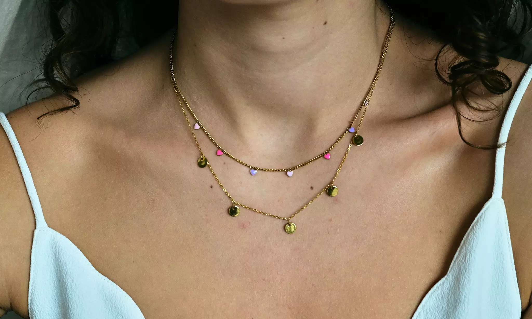 RVS ketting met multi-colour hartjes