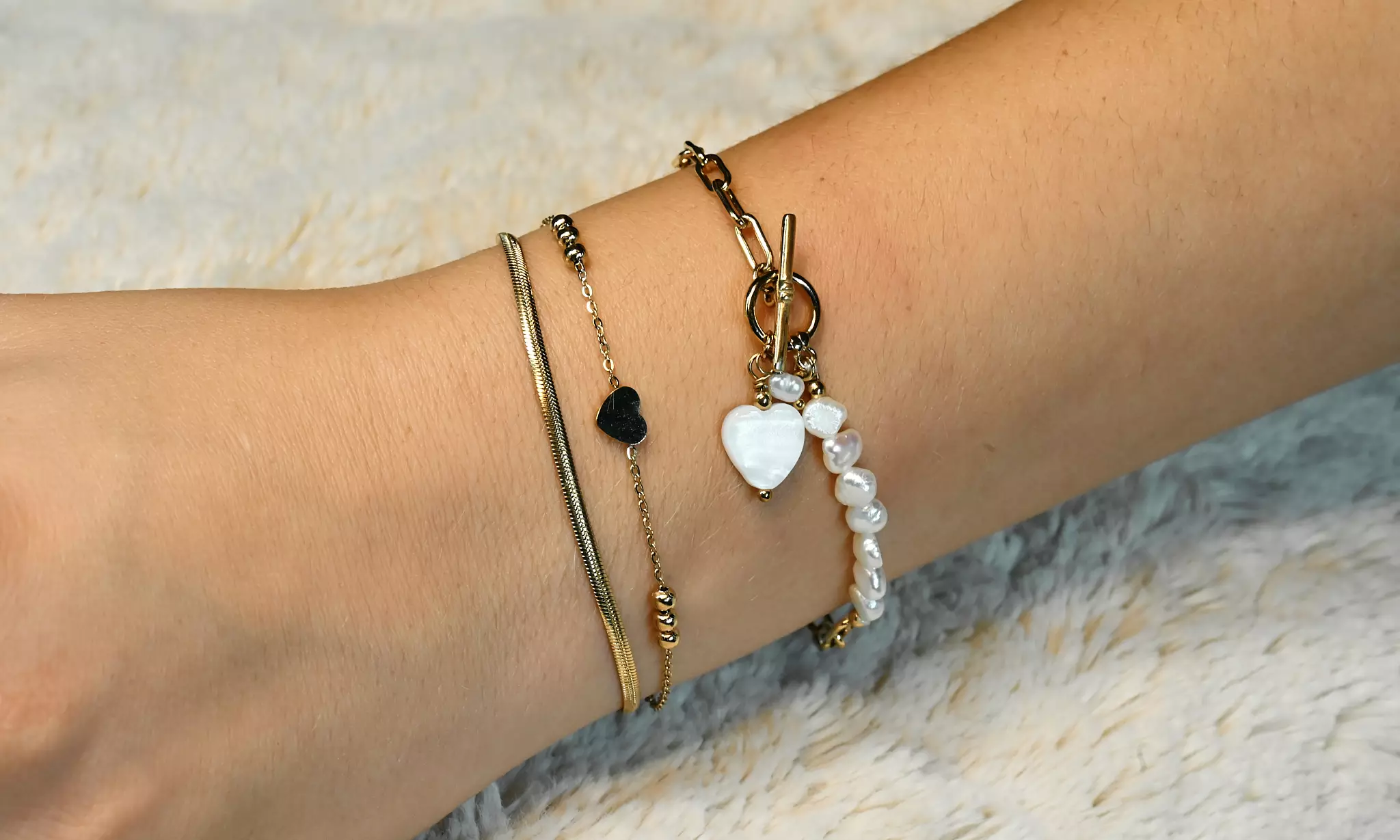 Armband schelp materiaal hartjes