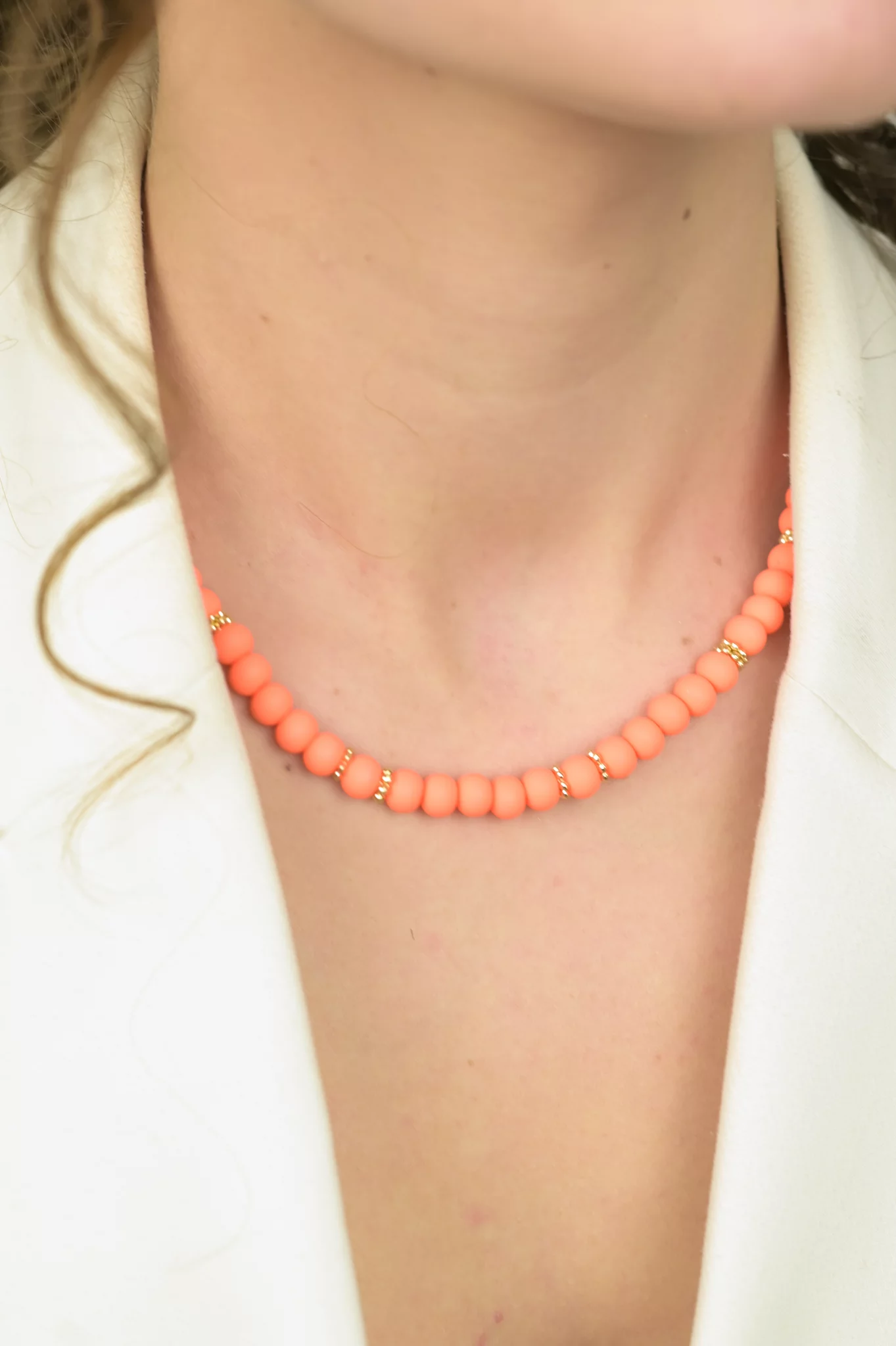 Oranje fluoriserende ketting