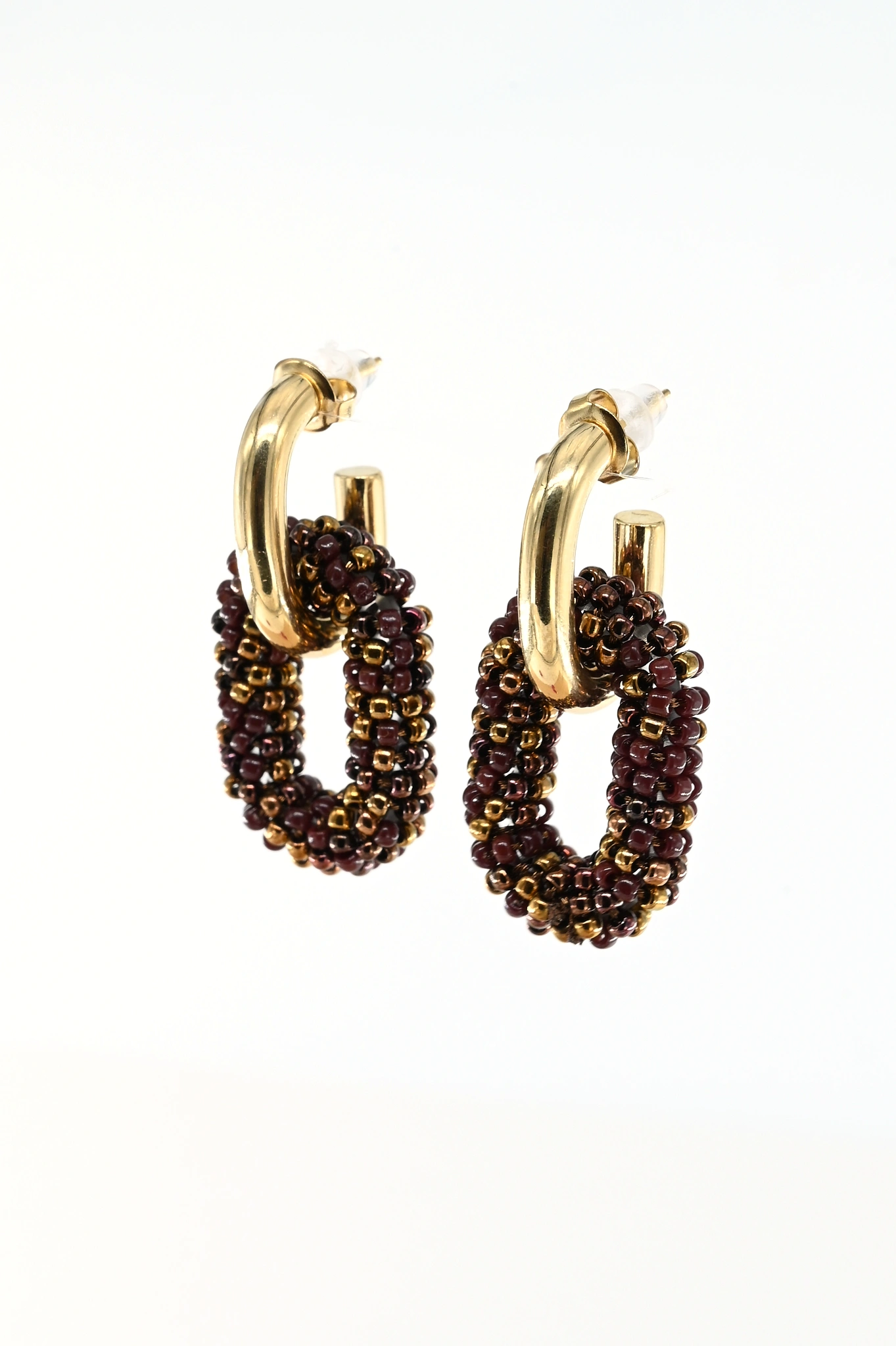 Ovaal met bruine kraal bedel